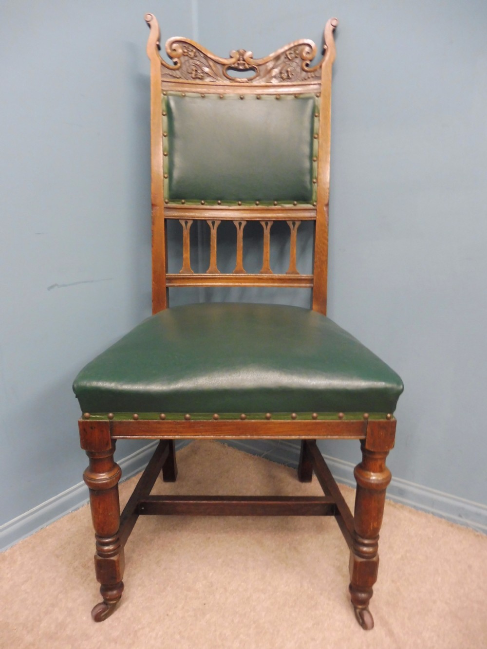 SET OF 10 HIGH BACKED 19th CENTURY OAK DINING CHAIRS CIRCA View V