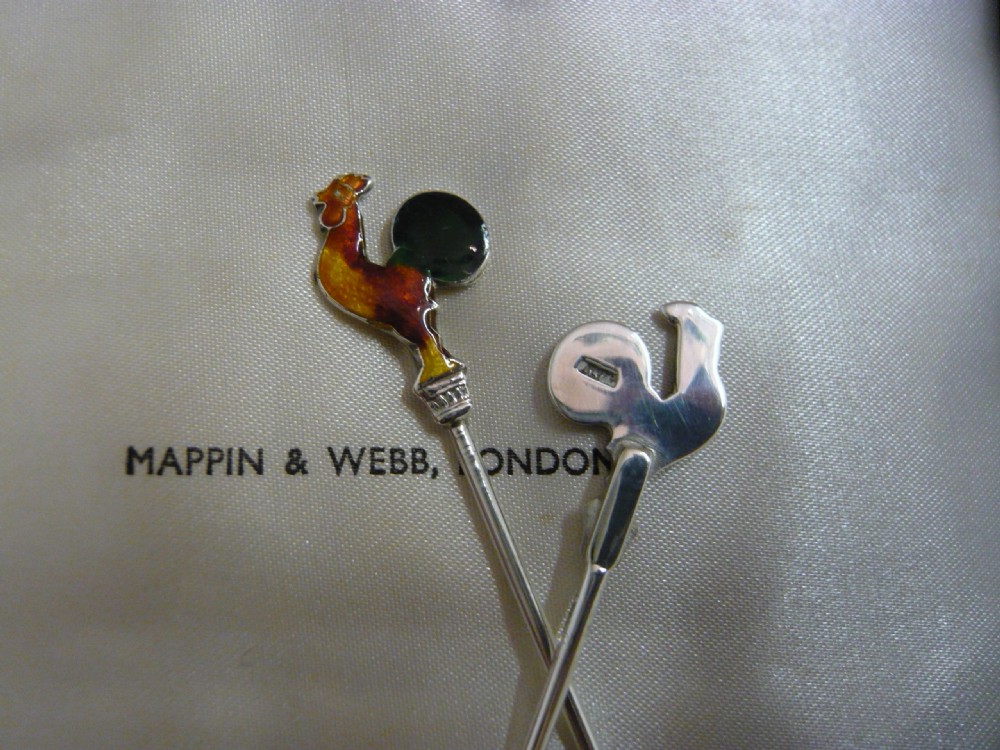 MAPPIN & WEBB SOLID SILVER COCKTAIL STICKS WITH ENAMEL COCKEREL SHAPED FINIALS CIRCA 1920 View IV