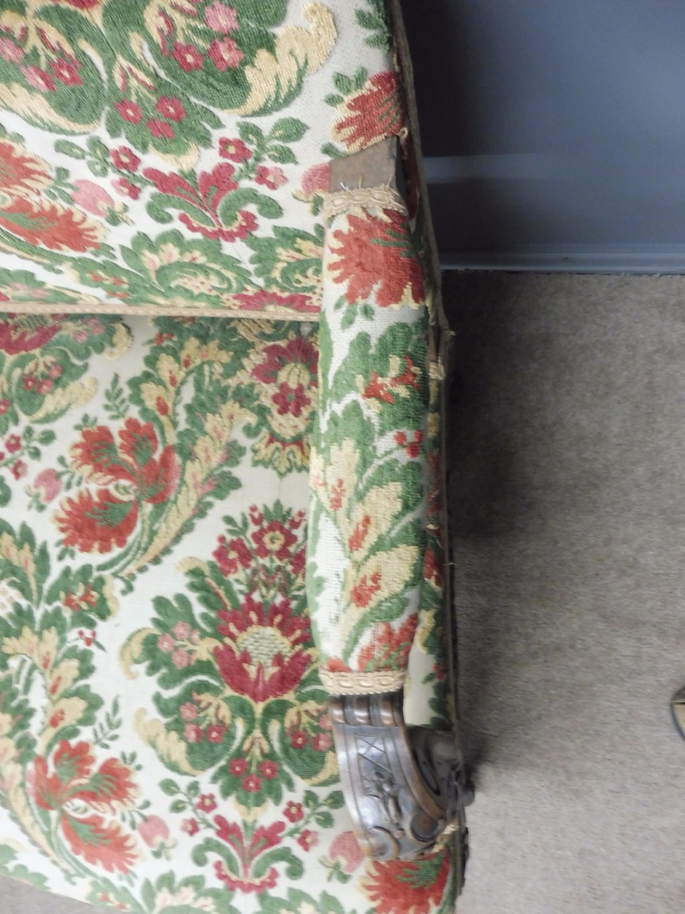 FRENCH CARVED WALNUT SOFA CIRCA 1890 View VII