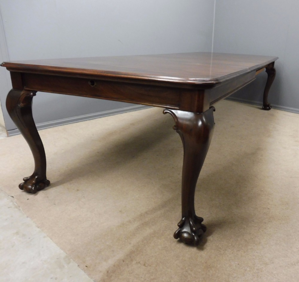 EXCELLENT LARGE VICTORIAN MAHOGANY EXTENDING WIND OUT DINING TABLE CIRCA 1890  View II