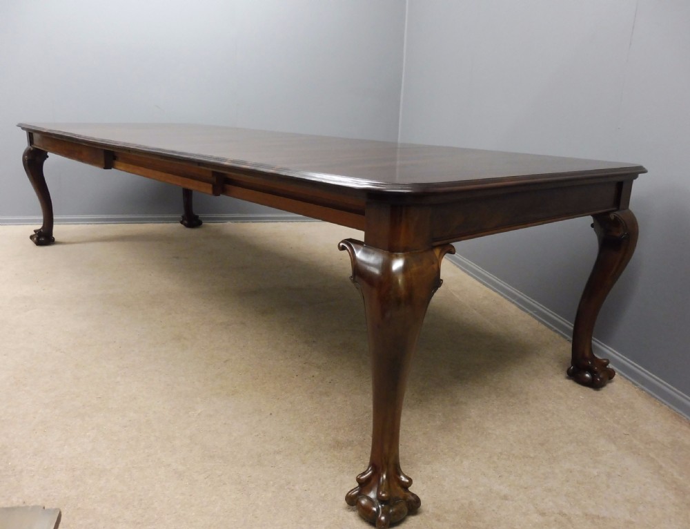 EXCELLENT LARGE VICTORIAN MAHOGANY EXTENDING WIND OUT DINING TABLE CIRCA 1890  View VI