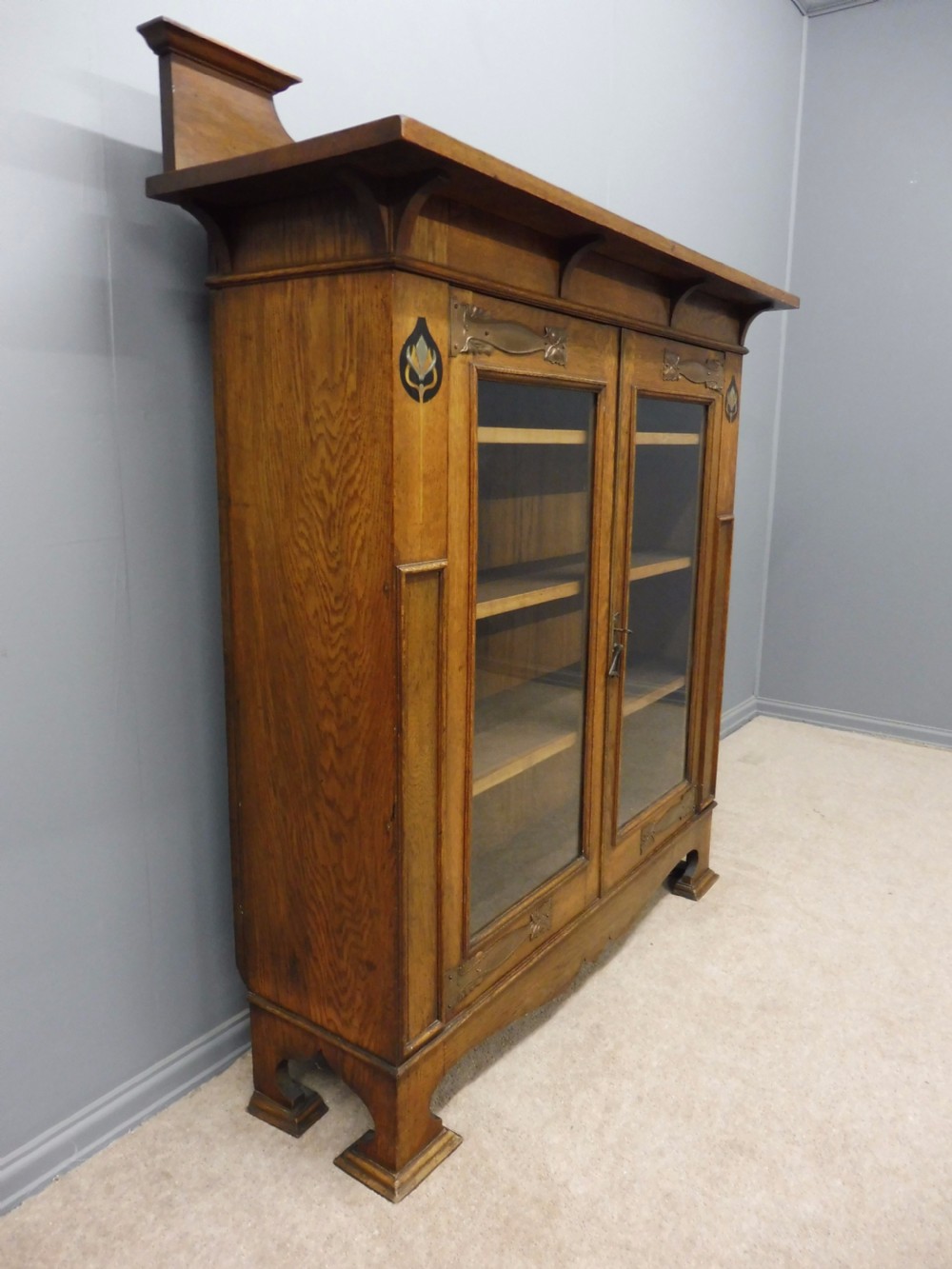 STUNNING ARTS AND CRAFTS OAK INLAID GLAZED BOOKCASE CIRCA 1900 View VI