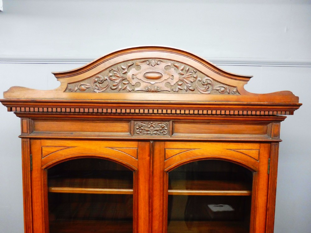 19TH CENTURY WALNUT BOOKCASE View IV