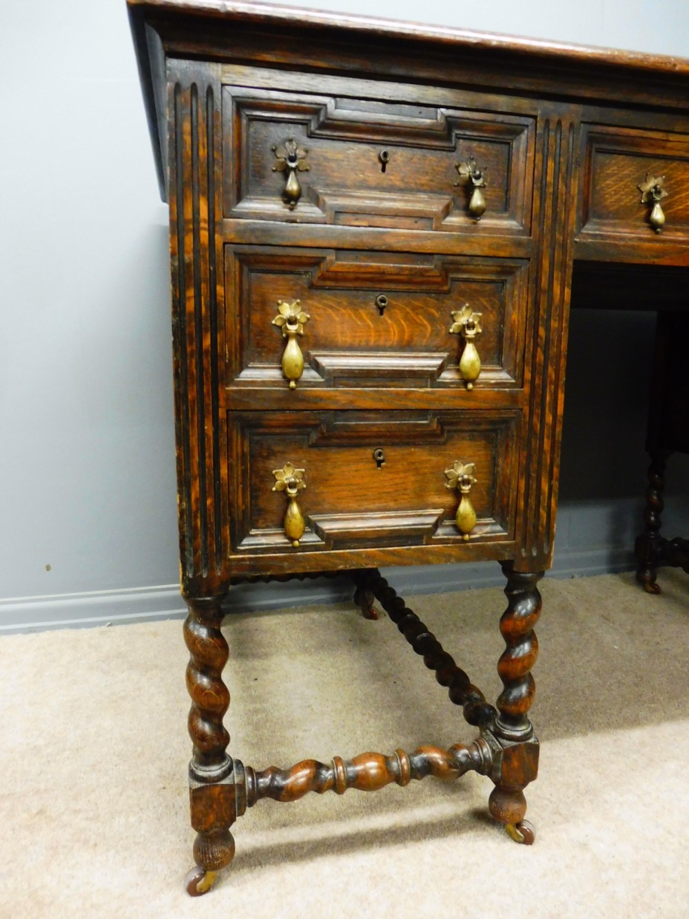 EDWARDIAN OAK PEDESTAL DESK WITH INSET TOOLED LEATHER View IV