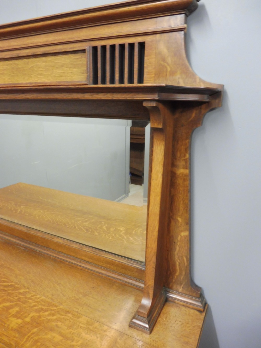 OAK ARTS AND CRAFTS SIDEBOARD View V