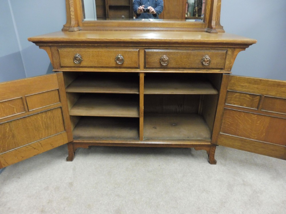 OAK ARTS AND CRAFTS SIDEBOARD View VIII