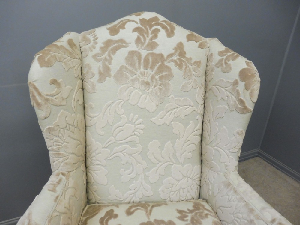 CLASSIC PAIR OF GEORGIAN STYLE ARMCHAIRS CIRCA 1920 View XII