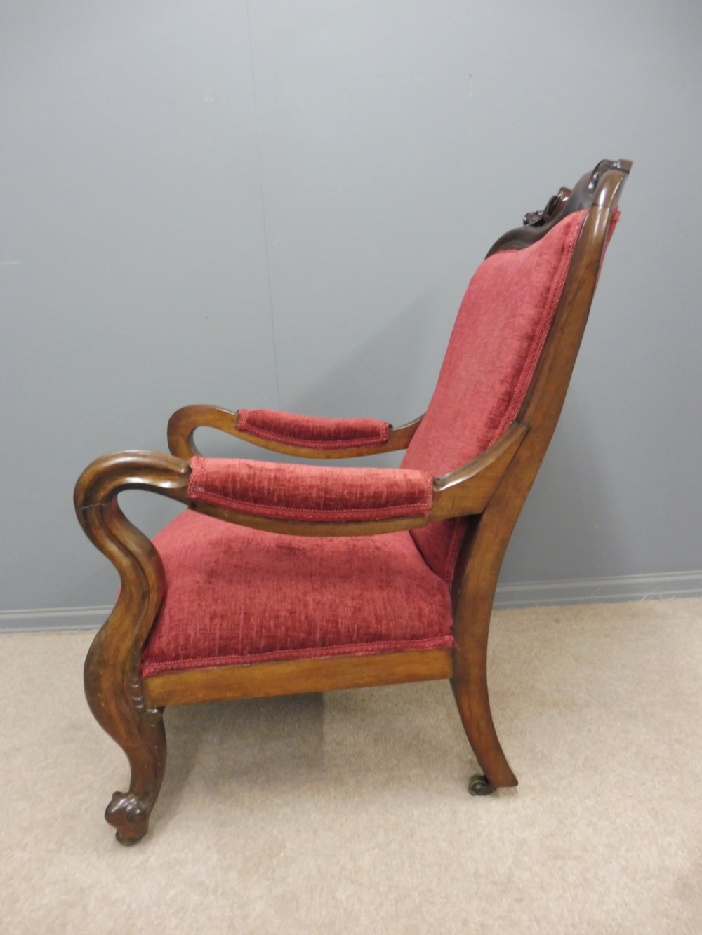 EARLY 19TH CENTURY MAHOGANY LIBRARY ARMCHAIR  View VI