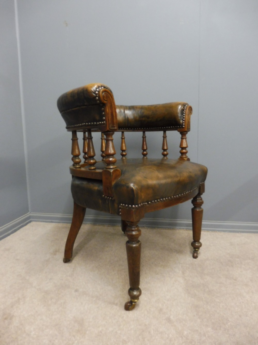 VICTORIAN OAK AND LEATHER DESK OR LIBRARY CHAIR View III