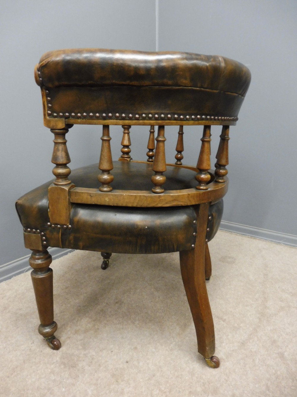 VICTORIAN OAK AND LEATHER DESK OR LIBRARY CHAIR View VI