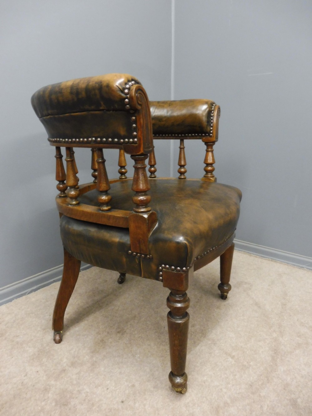 VICTORIAN OAK AND LEATHER DESK OR LIBRARY CHAIR View IX
