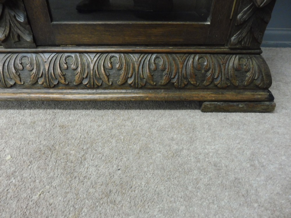 CARVED OAK 4 DOOR BOOKCASE CIRCA 1890 View VIII