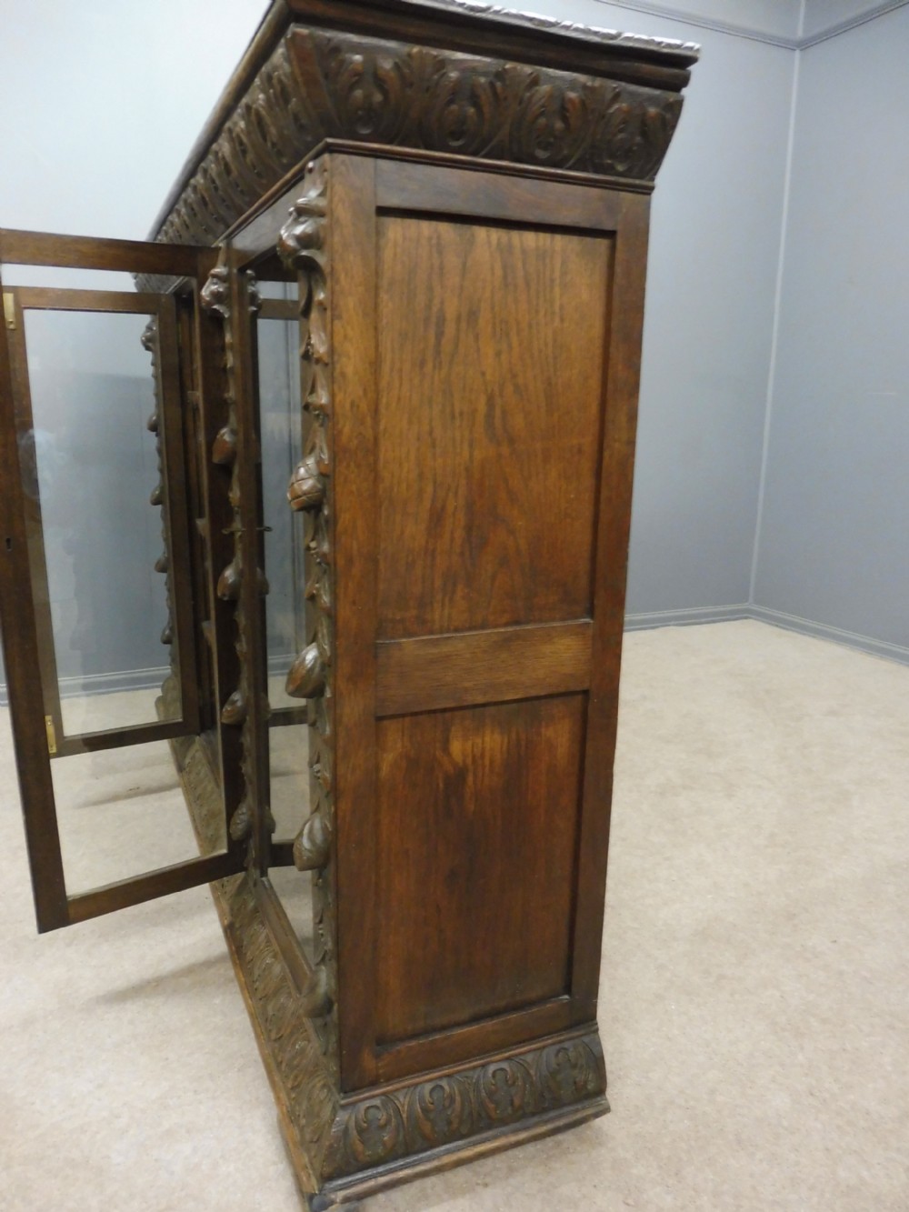 CARVED OAK 4 DOOR BOOKCASE CIRCA 1890 View XII