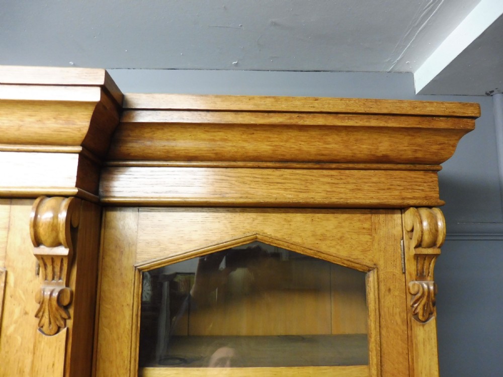 LARGE VICTORIAN OAK BREAKFRONT LIBRARY BOOKCASE View IX