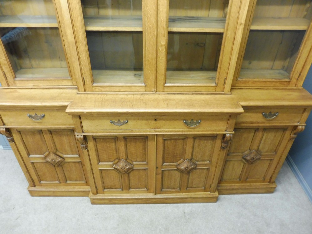 LARGE VICTORIAN OAK BREAKFRONT LIBRARY BOOKCASE View XIII