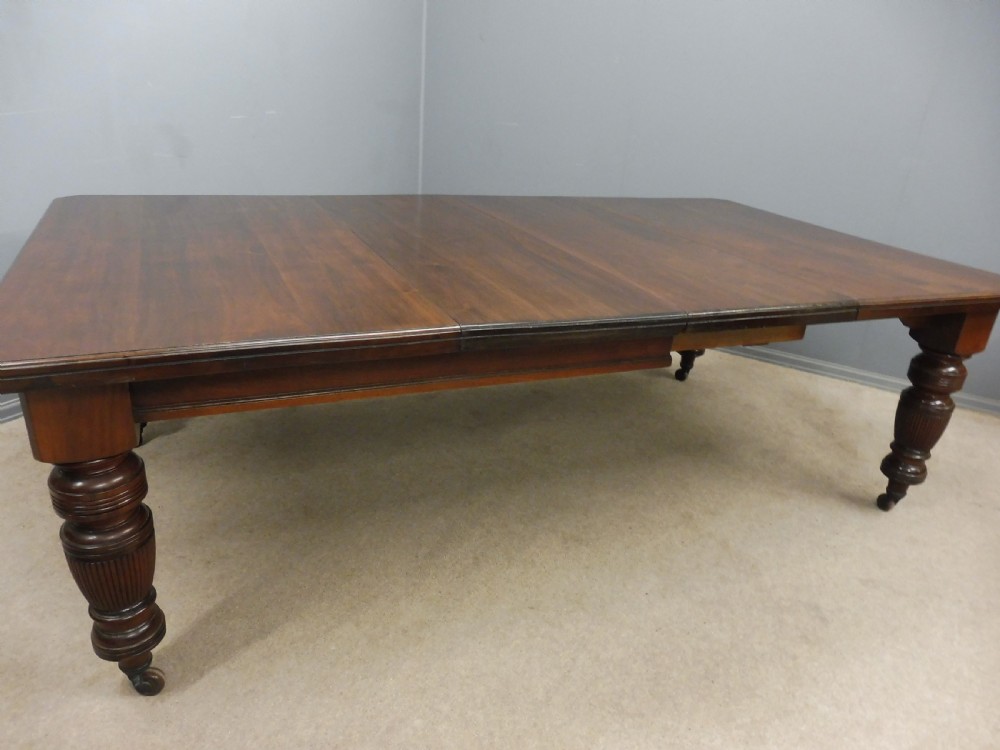 VICTORIAN 2 LEAF WALNUT EXTENDING DINING TABLE SEATS 10 View III