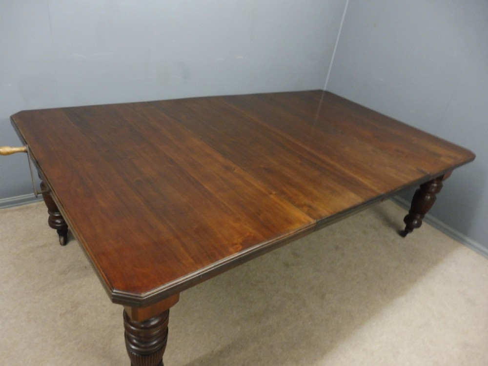 VICTORIAN 2 LEAF WALNUT EXTENDING DINING TABLE SEATS 10 View VI