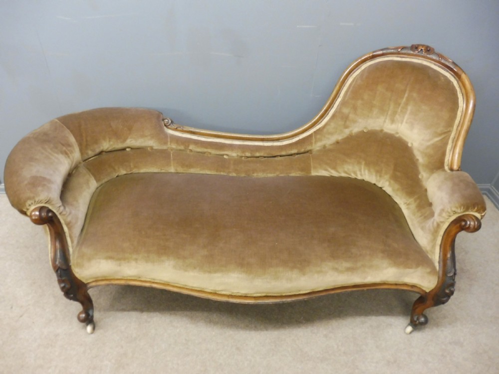 VICTORIAN WALNUT CHAISE LONGUE View VII