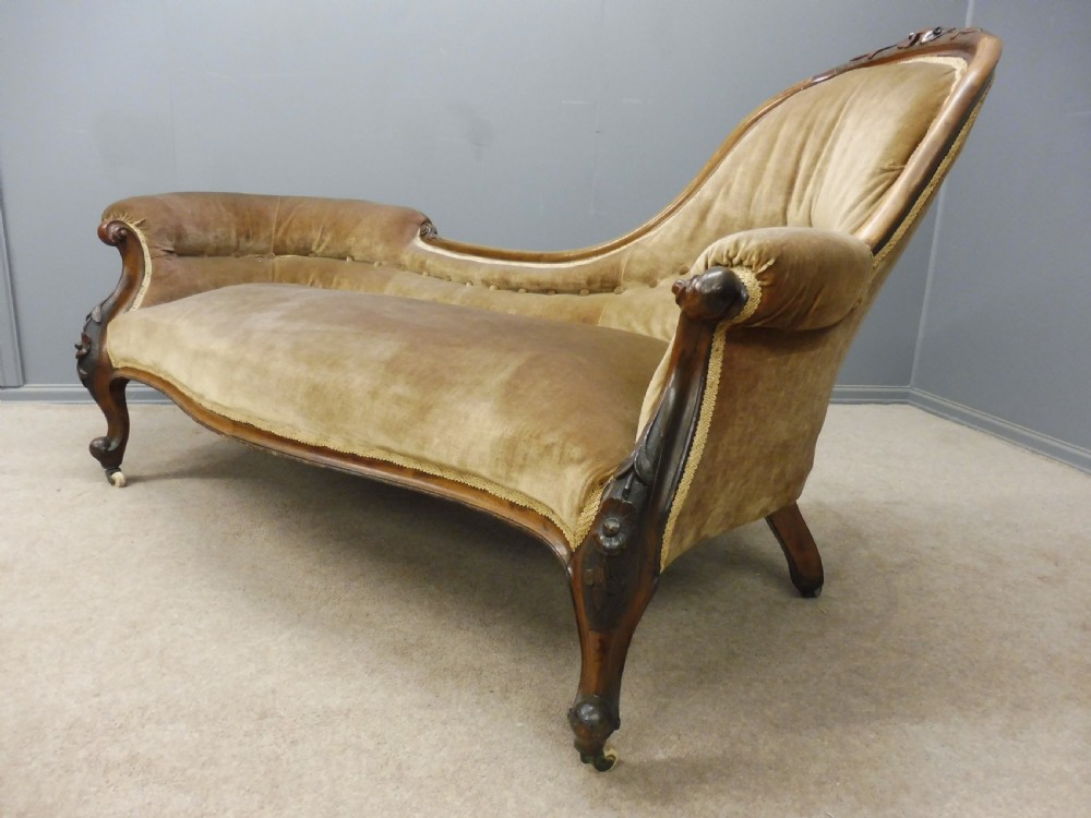 VICTORIAN WALNUT CHAISE LONGUE View IX