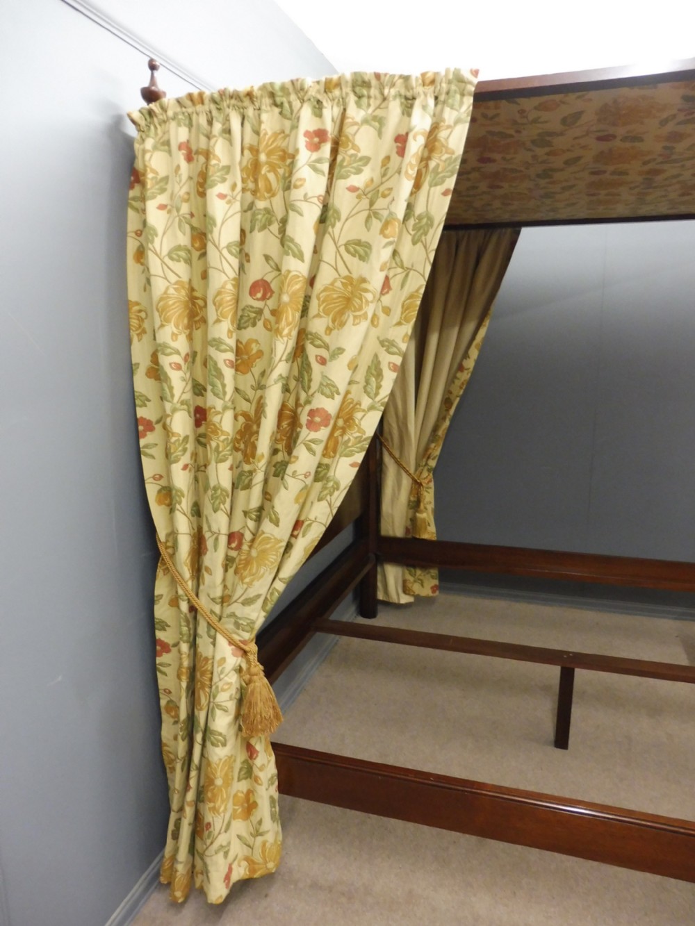 SUPER KING SIZE FOUR POSTER CANOPY BED MAHOGANY c1920 WITH DRAPES CURTAINS & BED COVER View IX