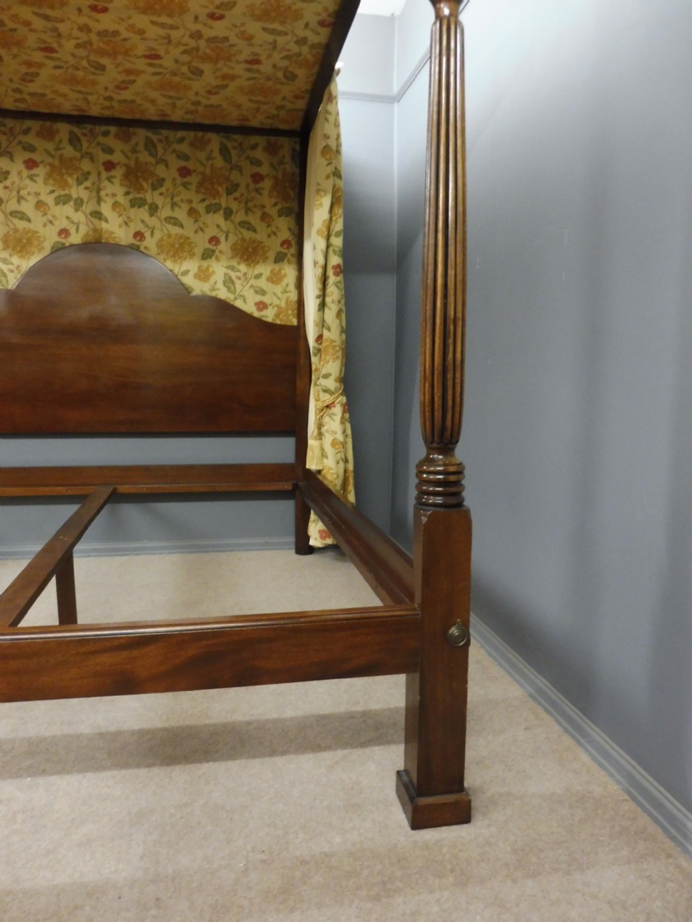 SUPER KING SIZE FOUR POSTER CANOPY BED MAHOGANY c1920 WITH DRAPES CURTAINS & BED COVER View XII