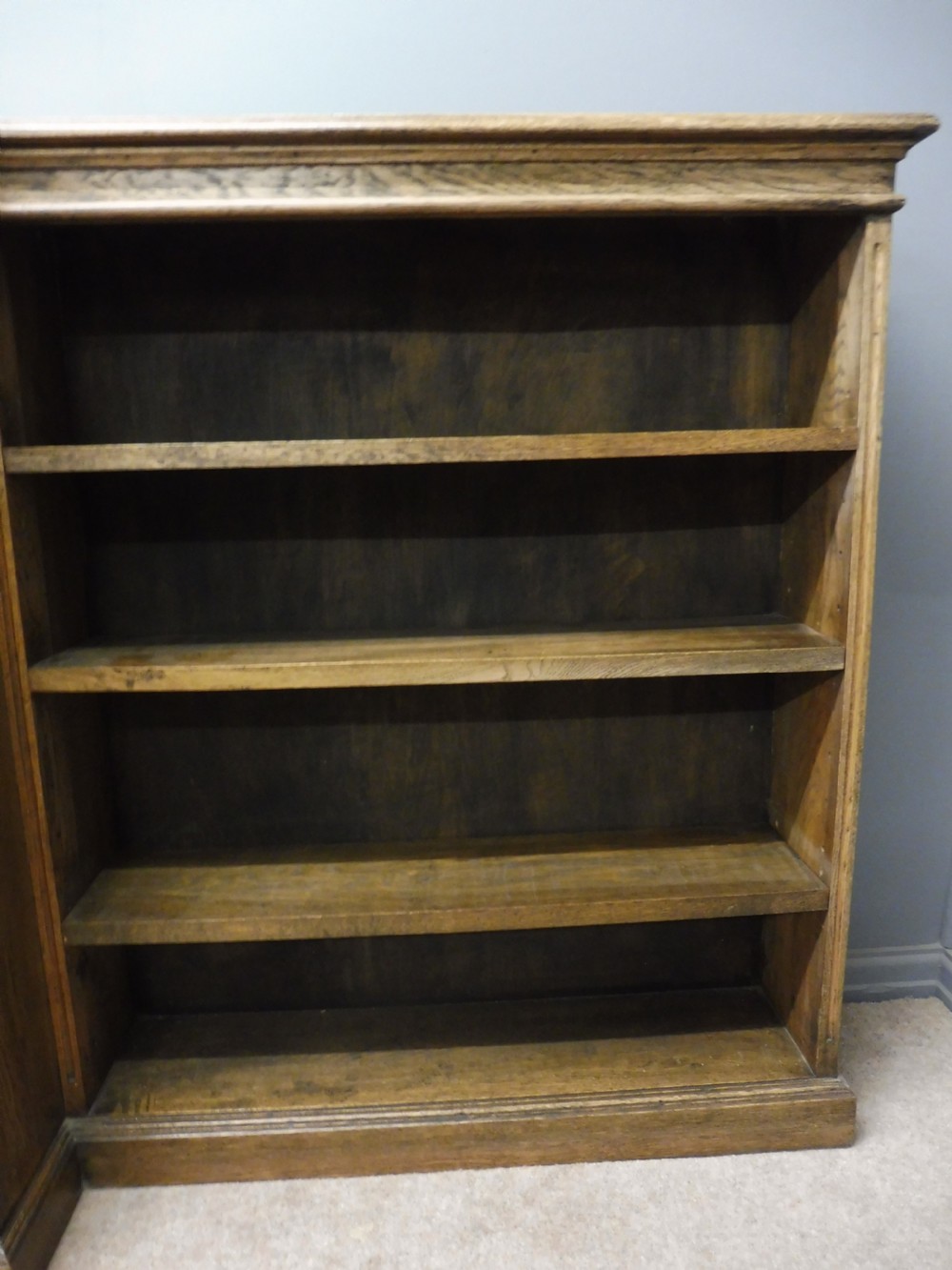 LONG EDWARDIAN OAK BREAKFRONT BOOKCASE View VI