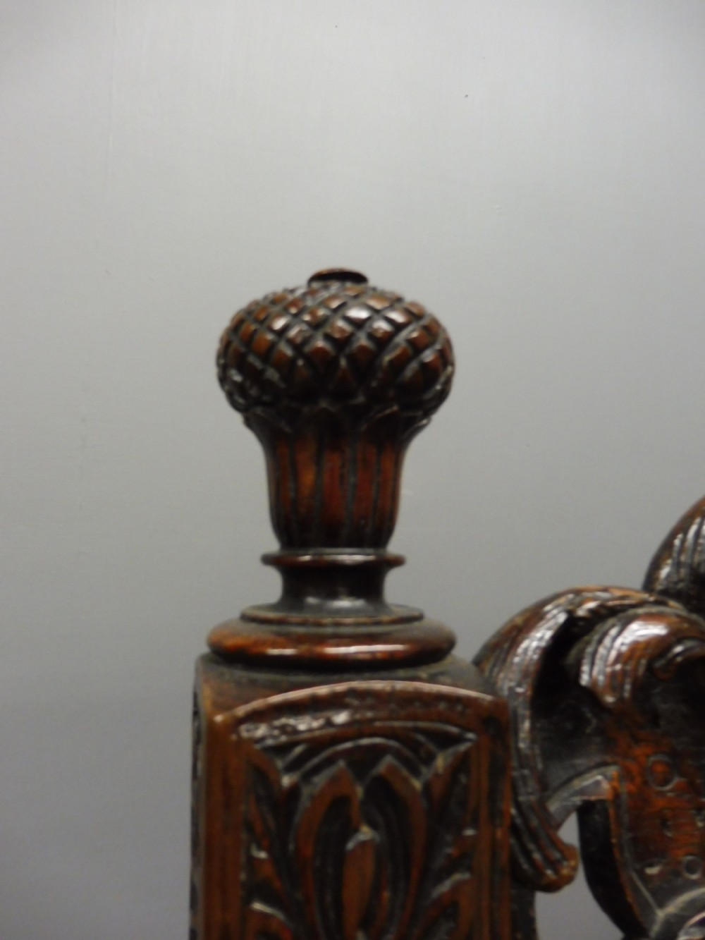 2 BEAUTIFULLY CARVED OAK 19TH CENTURY TOP QUALITY CAROLEAN ARMCHAIRS View VIII