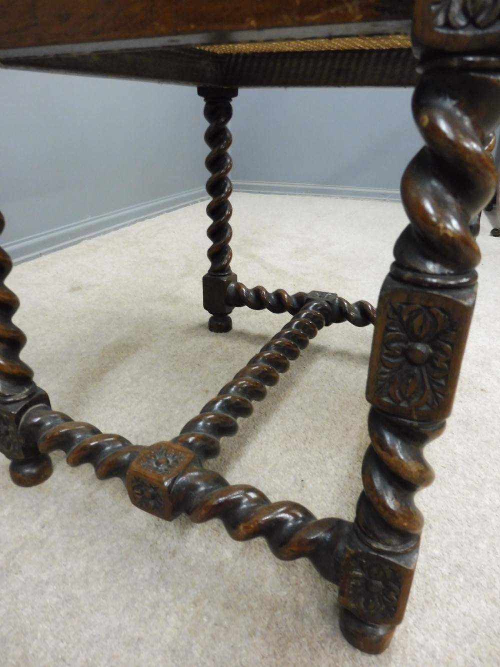 2 BEAUTIFULLY CARVED OAK 19TH CENTURY TOP QUALITY CAROLEAN ARMCHAIRS View XIII