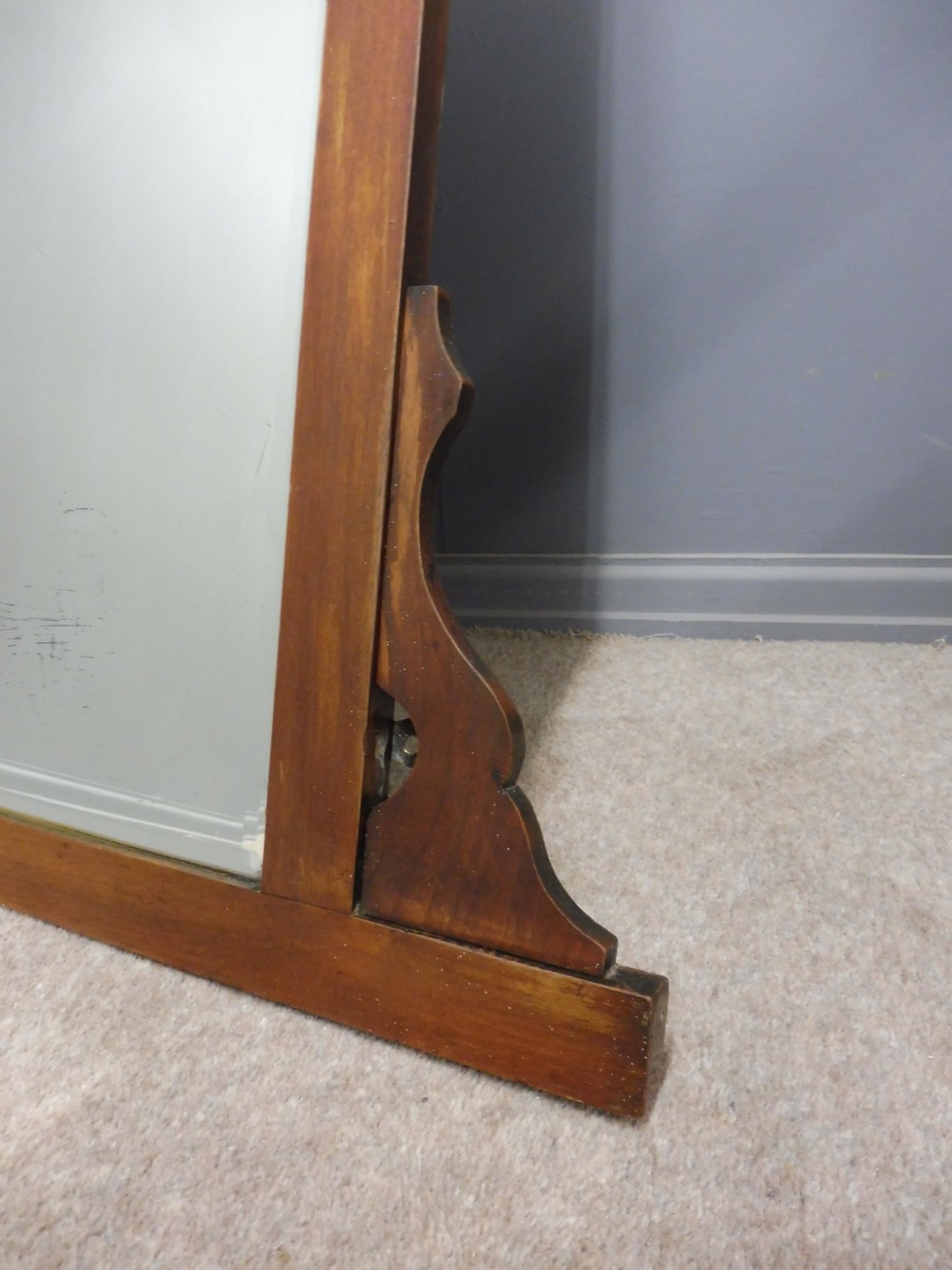 WALNUT ARTS AND CRAFTS MIRROR View VI