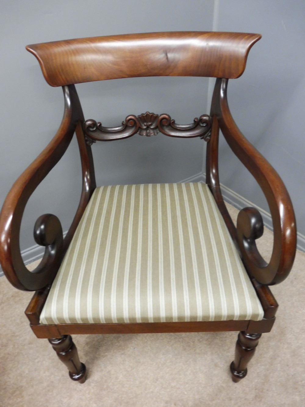 A VERY GOOD PAIR OF REGENCY MAHOGANY ELBOW CHAIRS View V