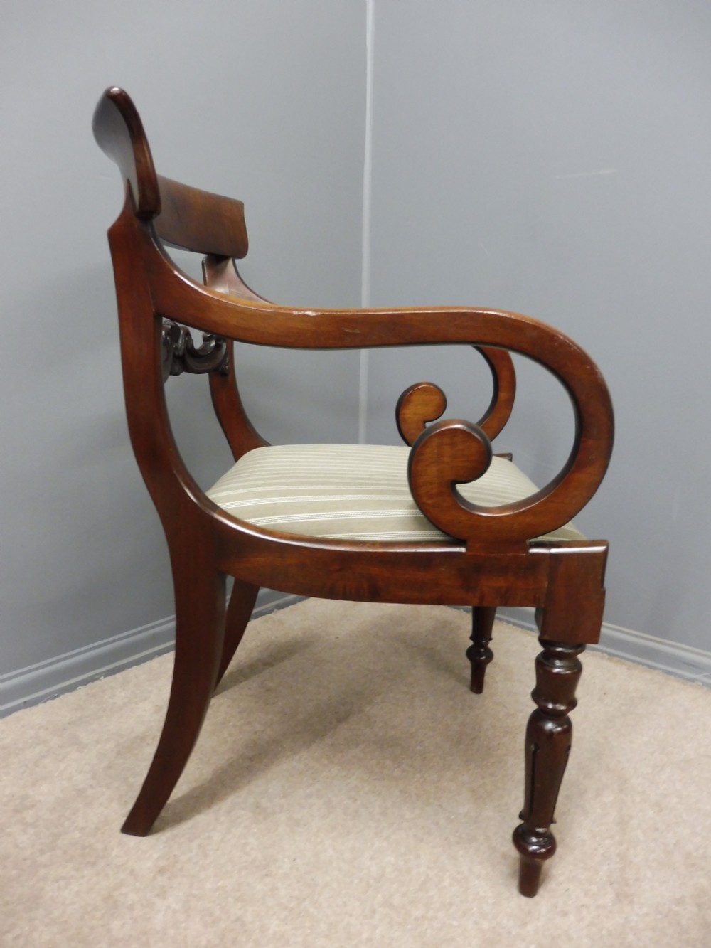 A VERY GOOD PAIR OF REGENCY MAHOGANY ELBOW CHAIRS View X