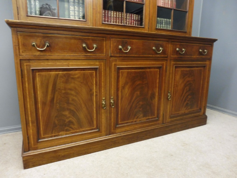 EDWARDIAN MAHOGANY INLAID LIBRARY BOOKCASE View XVI