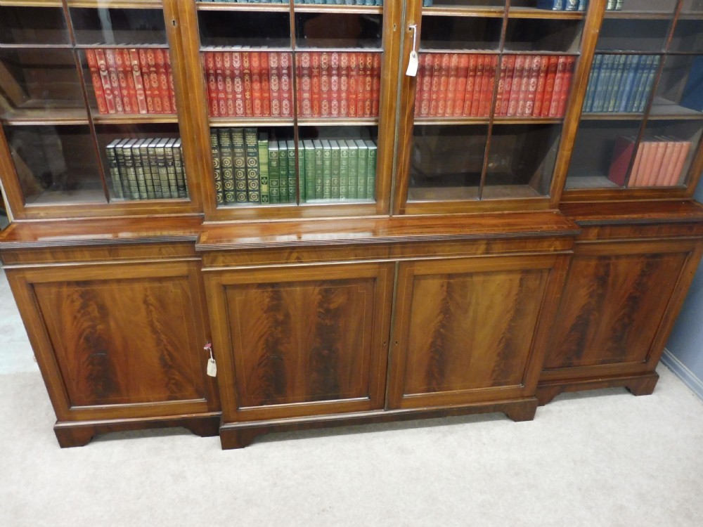 LARGE EDWARDIAN MAHOGANY INLAID BREAKFRONT LIBRARY BOOKCASE View V