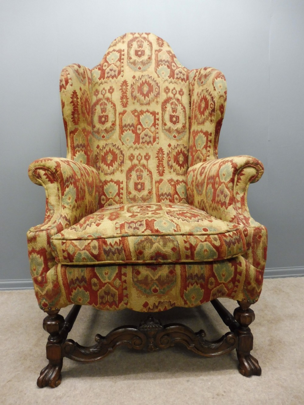 BEAUTIFUL LARGE 19TH CENTURY ARMCHAIR View II