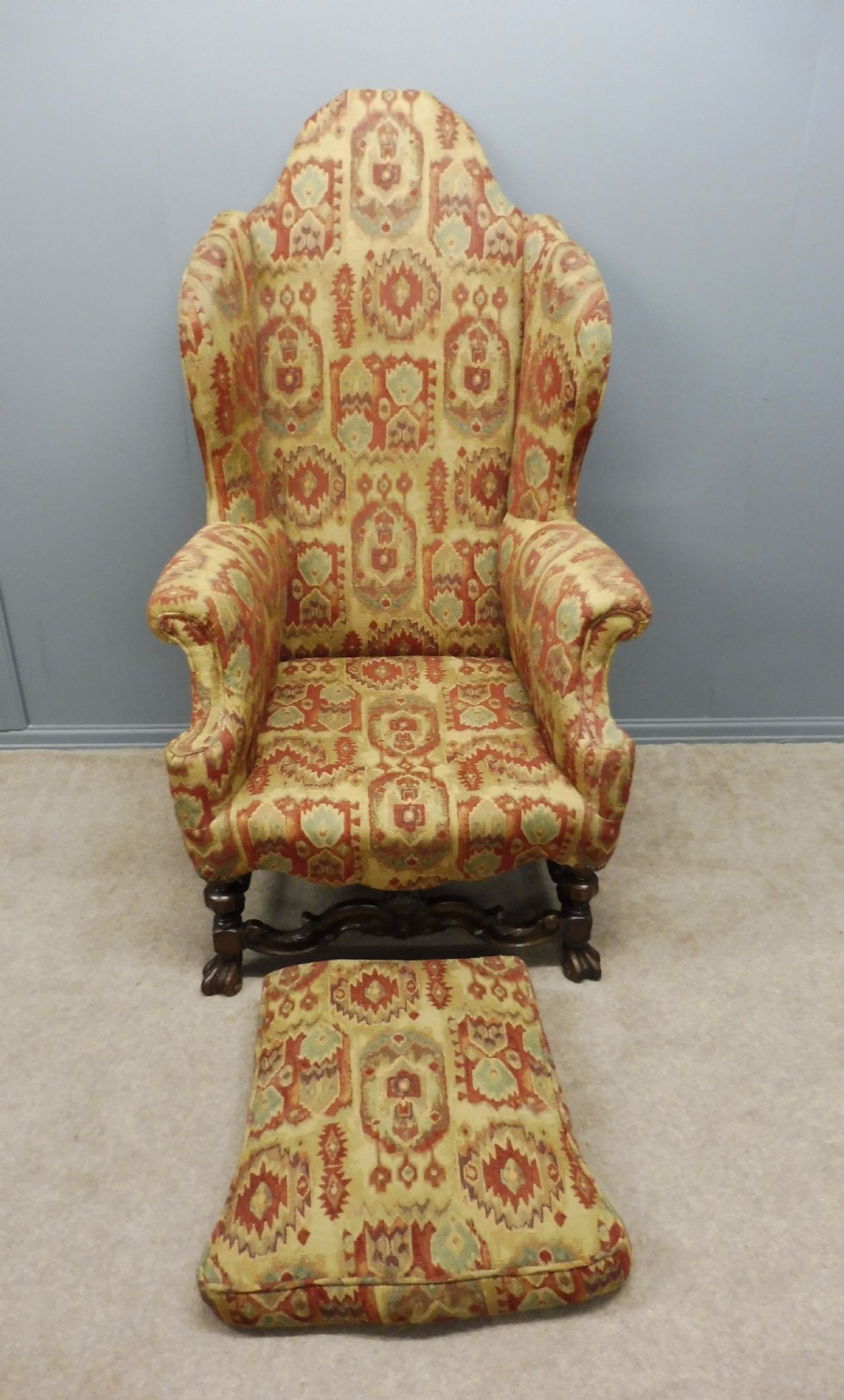 BEAUTIFUL LARGE 19TH CENTURY ARMCHAIR View IX