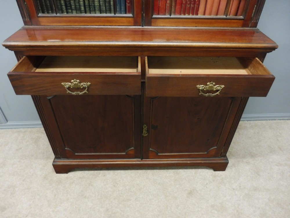 VICTORIAN MAHOGANY LIBRARY BOOKCASE View VIII