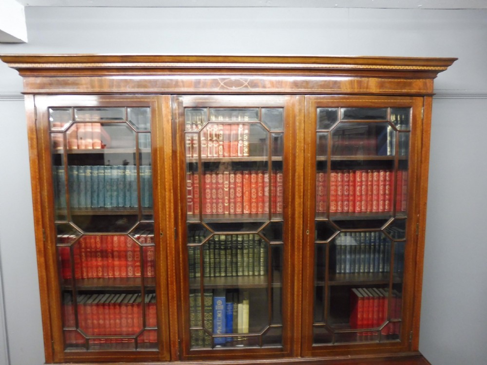 LARGE EDWARDIAN INLAID MAHOGANY LIBRARY BOOKCASE  View VI