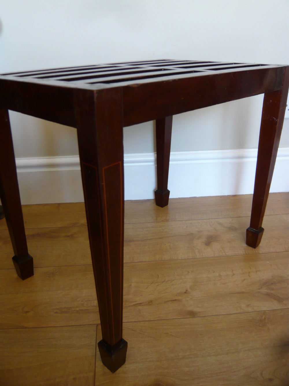 EDWARDIAN MAHOGANY LUGGAGE STAND SATINWOOD INLAY C1920 View III