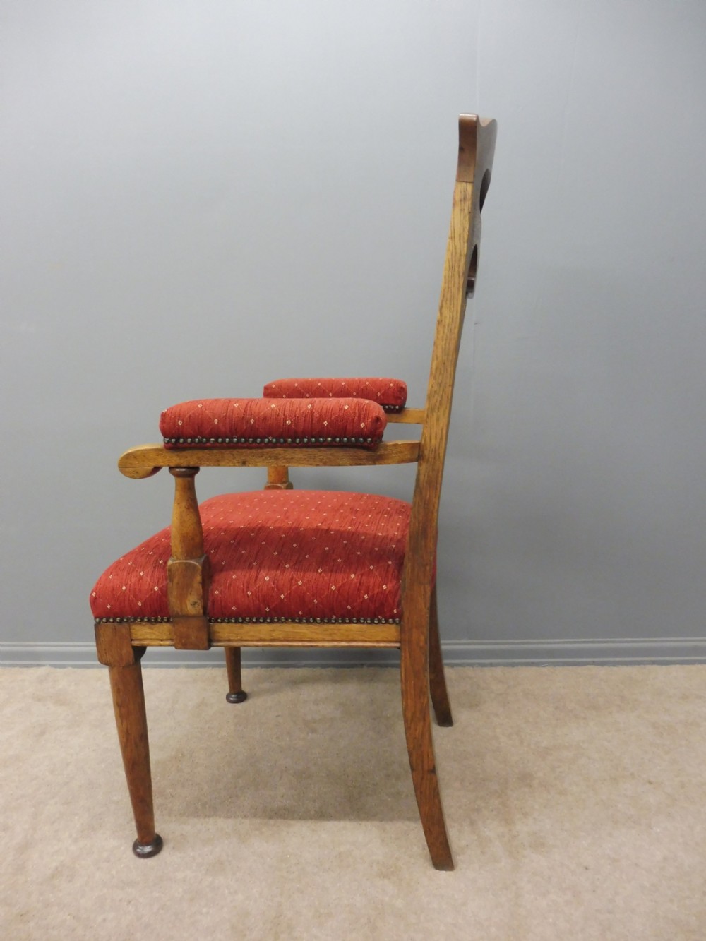 SET OF 8 OAK ARTS AND CRAFTS DINING CHAIRS View XIII