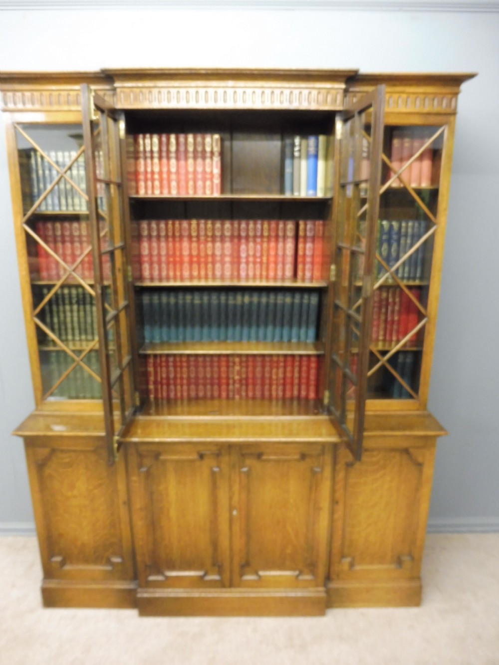 OAK BREAKFRONT LIBRARY BOOKCASE View VII