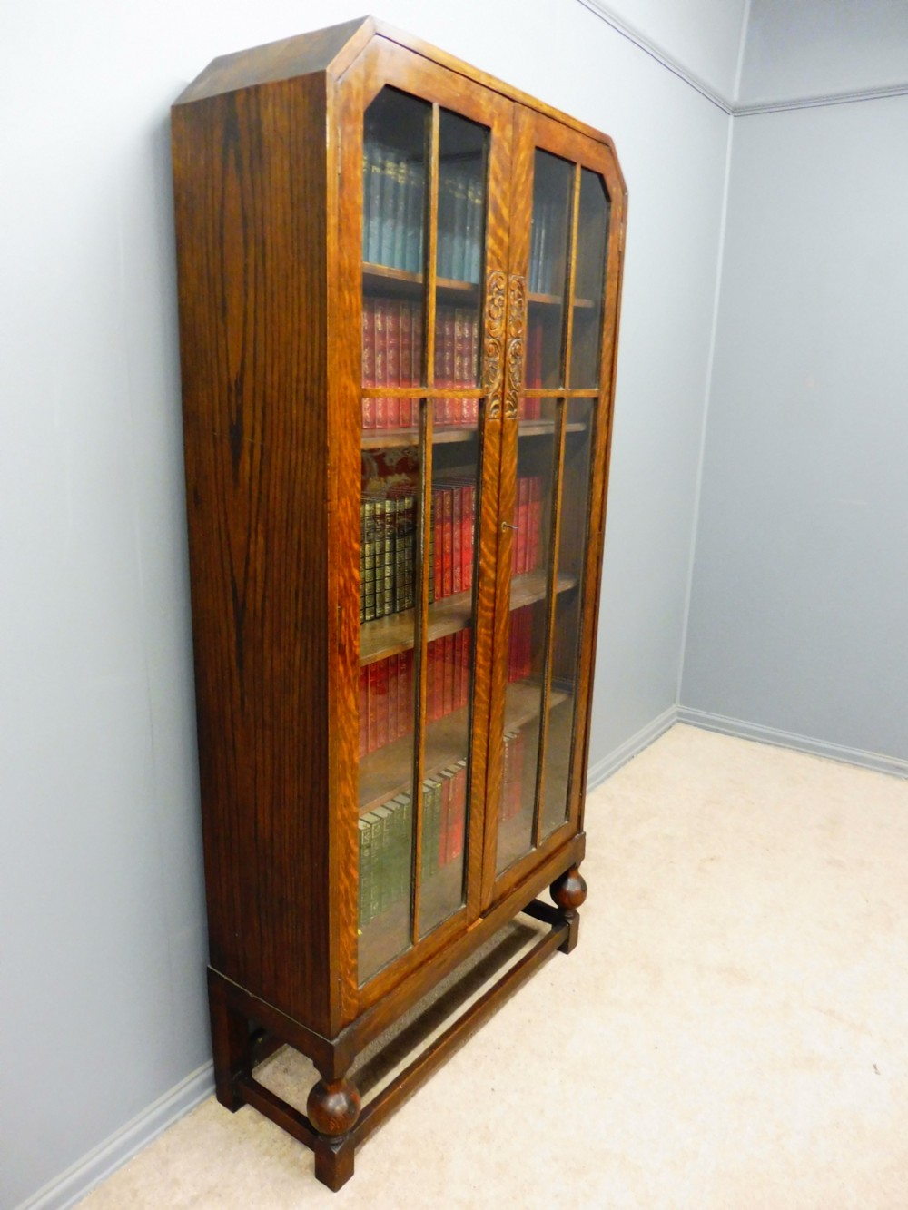 OAK ART DECO BOOKCASE View V