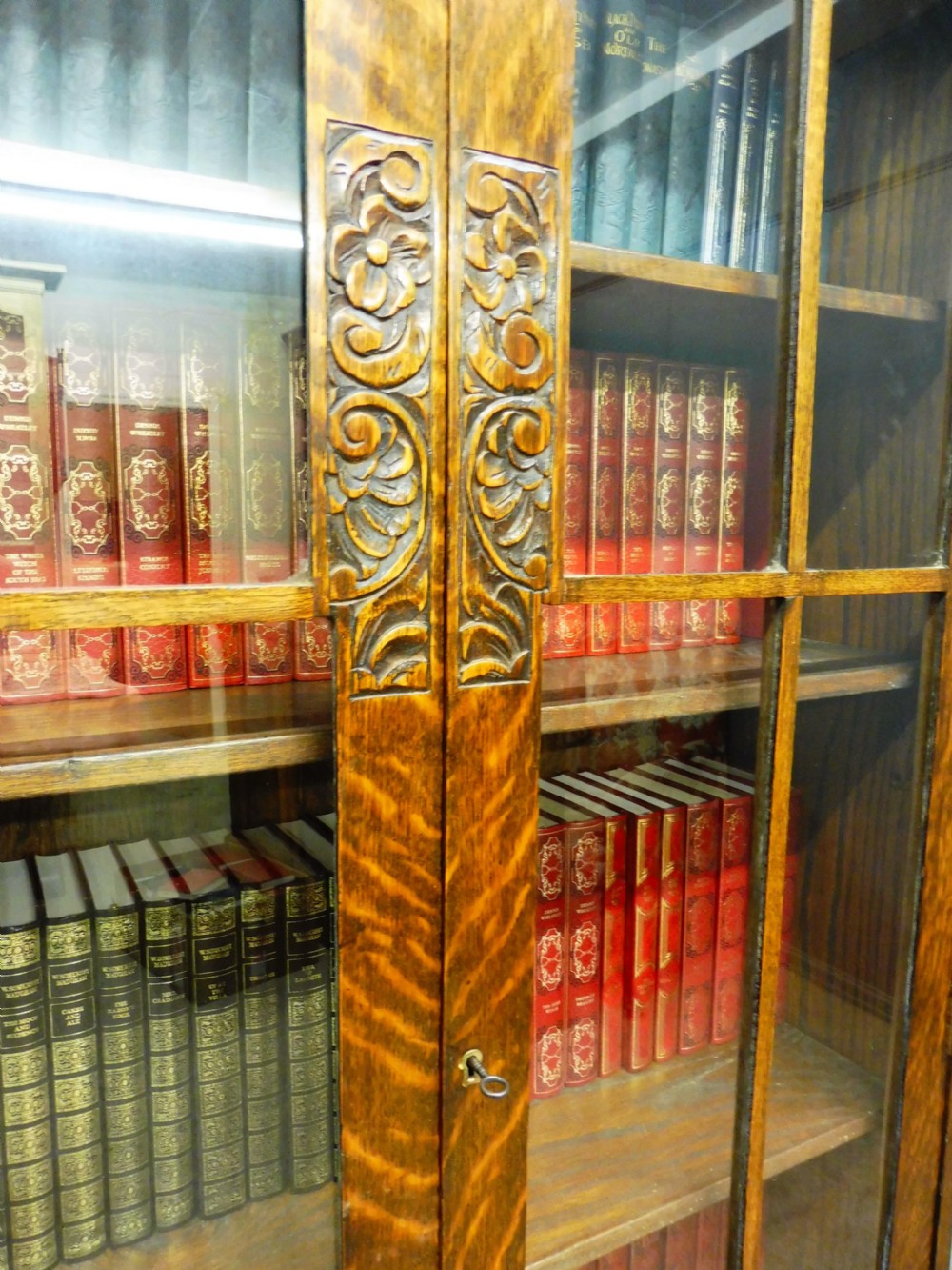 OAK ART DECO BOOKCASE View VII