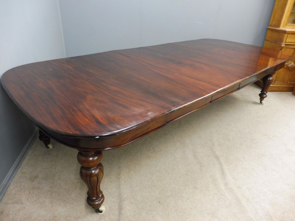 LARGE VICTORIAN MAHOGANY EXTENDING DINING TABLE SEATS 10-12 View III