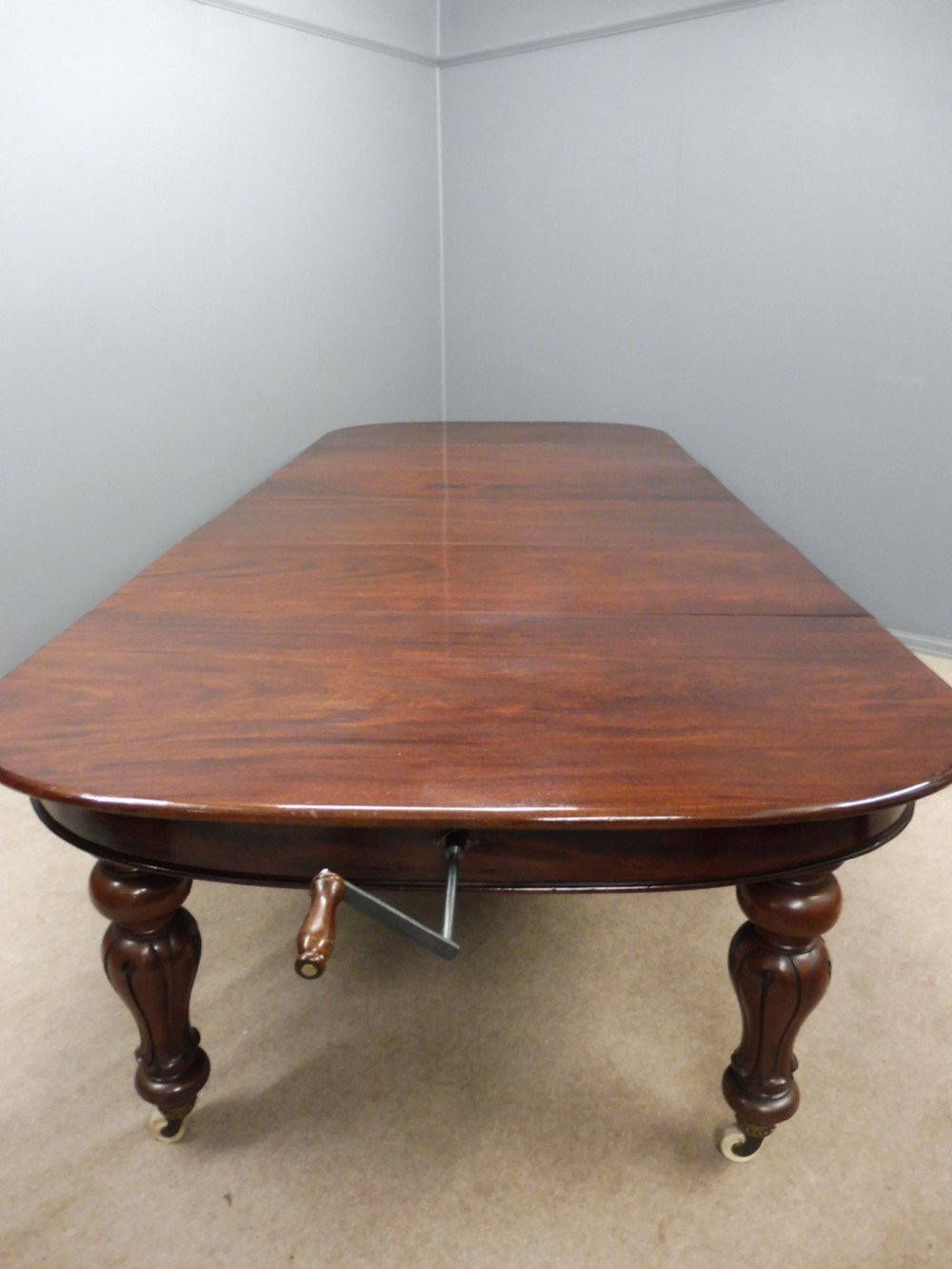 LARGE VICTORIAN MAHOGANY EXTENDING DINING TABLE SEATS 10-12 View XIII