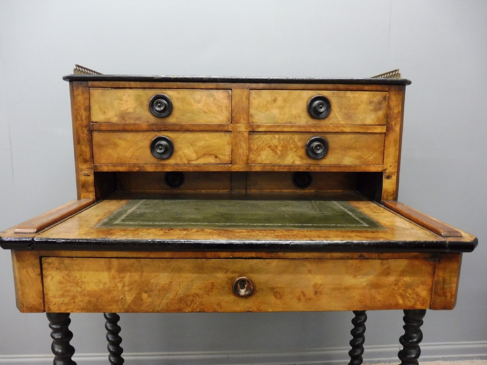 19TH CENTURY FIGURED WALNUT WRITING DESK View III