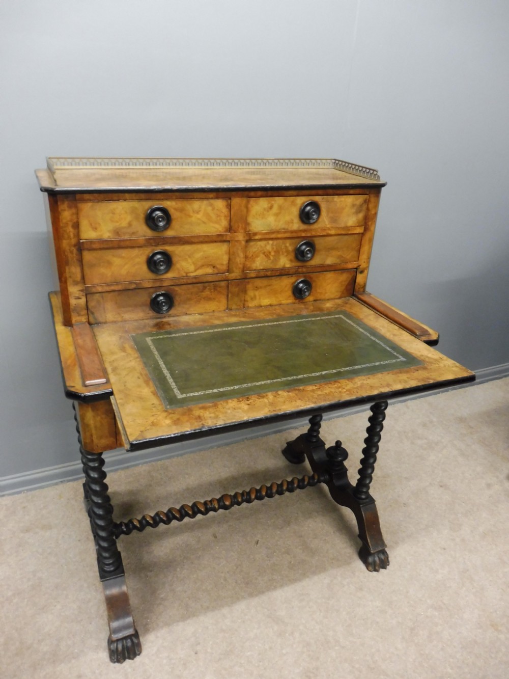 19TH CENTURY FIGURED WALNUT WRITING DESK View IV