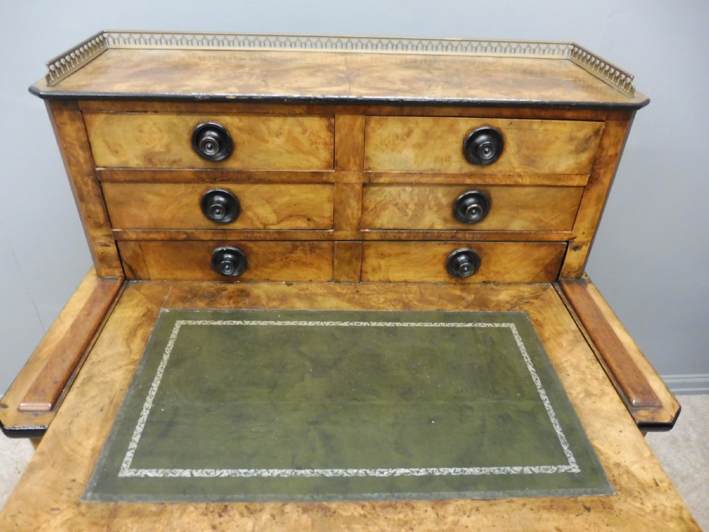 19TH CENTURY FIGURED WALNUT WRITING DESK View VI