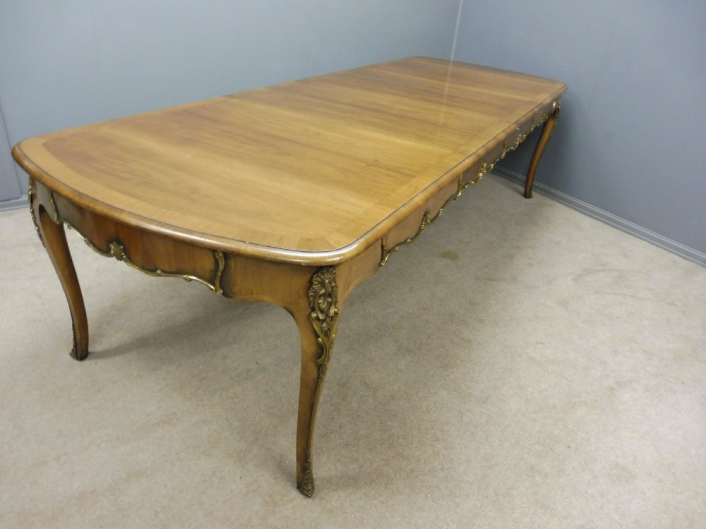 BEAUTIFUL RARE FRENCH INFLUENCE WALNUT EXTENDING DINING TABLE 1890 -1900 View VII