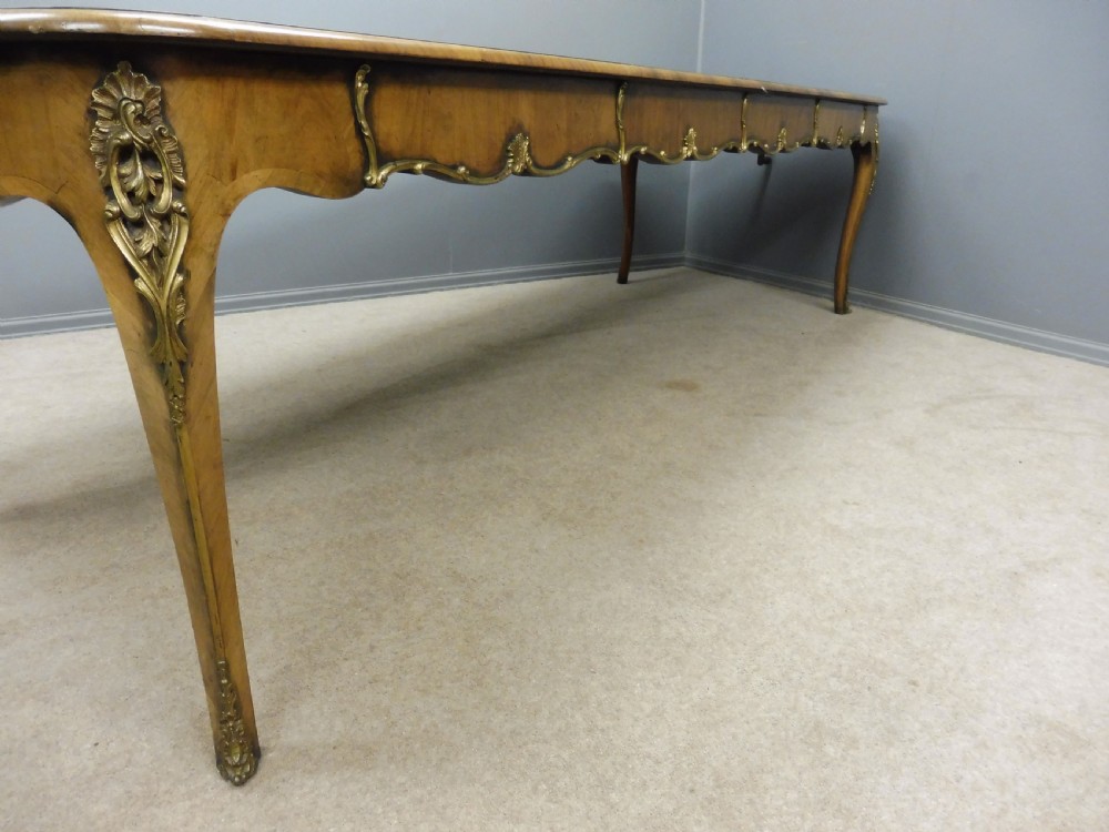BEAUTIFUL RARE FRENCH INFLUENCE WALNUT EXTENDING DINING TABLE 1890 -1900 View IX