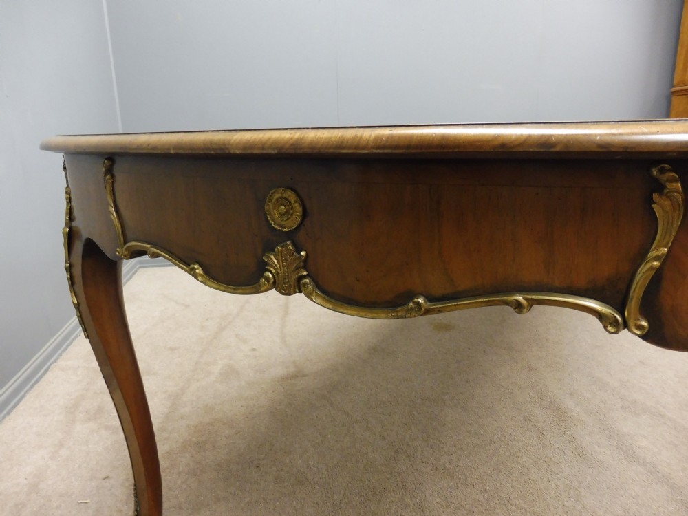 BEAUTIFUL RARE FRENCH INFLUENCE WALNUT EXTENDING DINING TABLE 1890 -1900 View XV